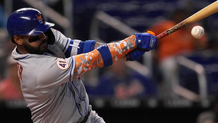 Mets vs Marlins Highlights: Offense can't rally from 8th inning collapse in 4-2 loss