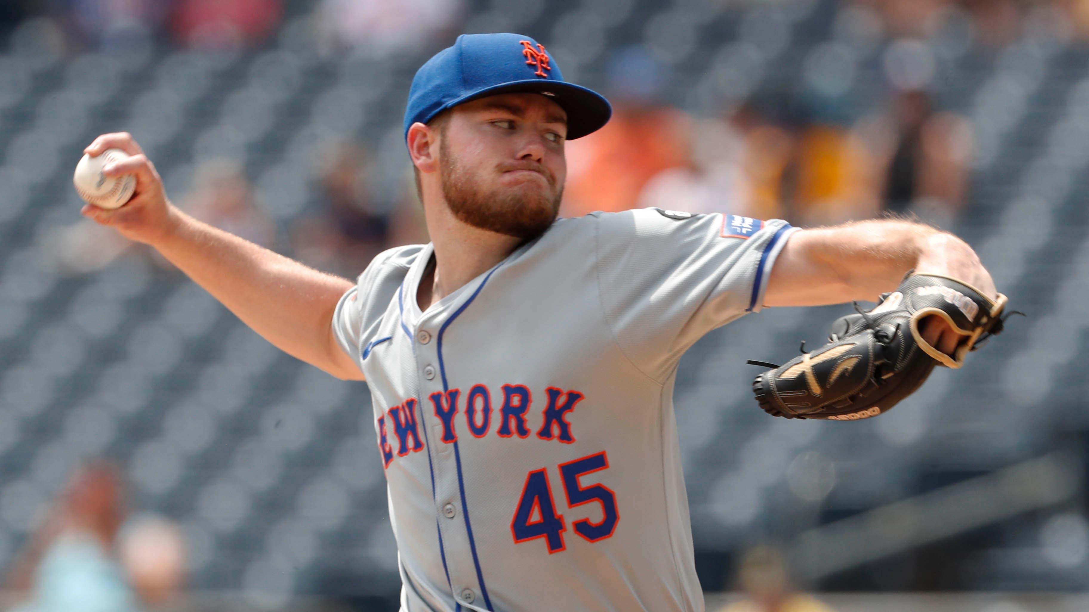 New York Mets starting pitcher Christian Scott (45) delivers a pitch against the Pittsburgh Pirates during the first inning at PNC Park. / Charles LeClaire - USA TODAY Sports