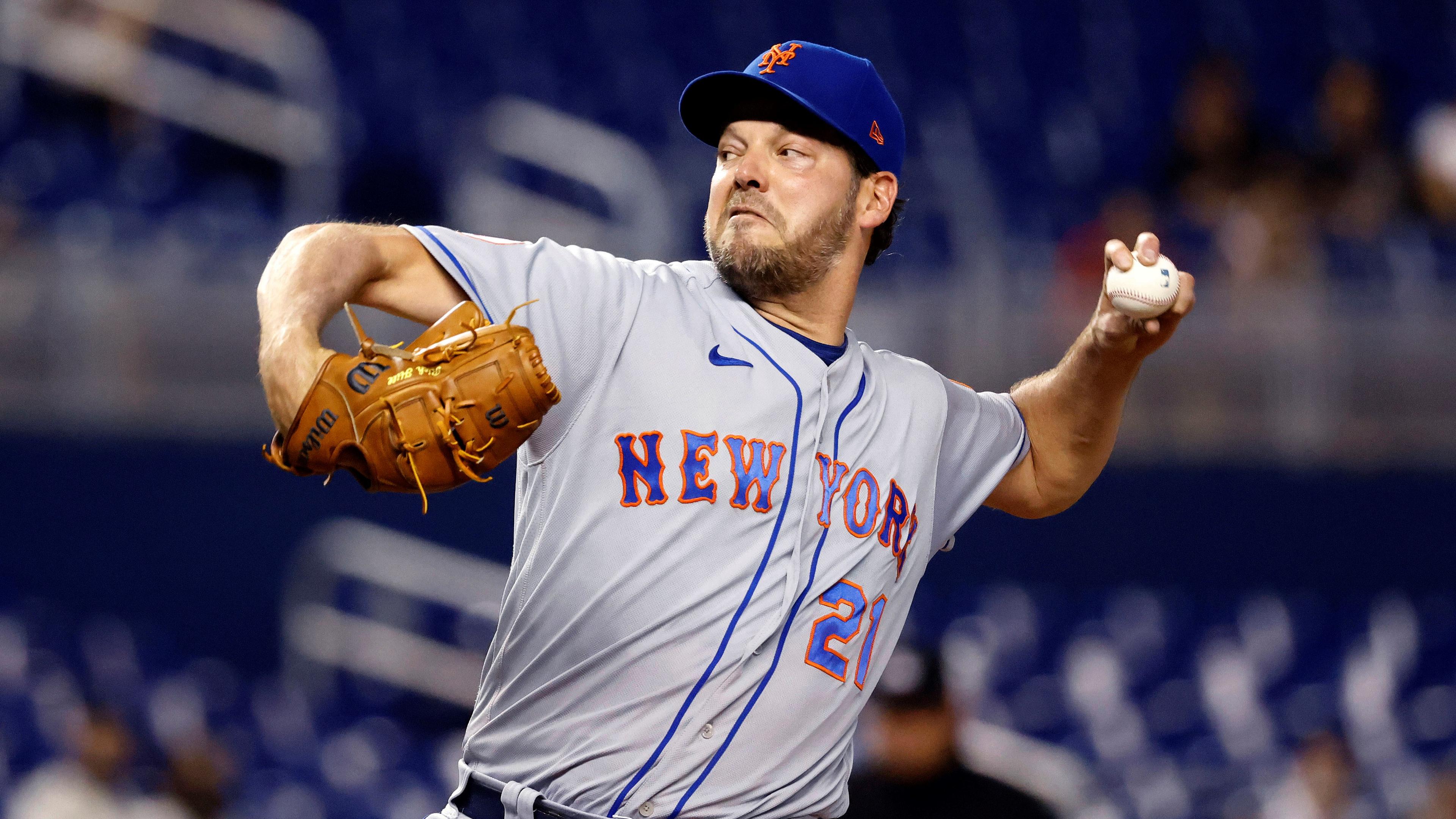 Sep 8, 2021; Miami, Florida, USA; New York Mets pitcher Rich Hill (21) pitches against the Miami Marlins during the first inning at loanDepot Park Mandatory Credit: Rhona Wise-USA TODAY Sports