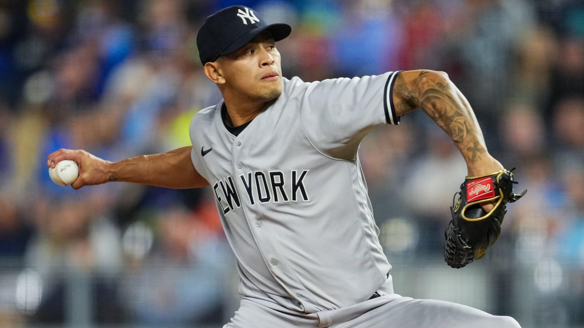 Apr 29, 2022; Kansas City, Missouri, USA; New York Yankees relief pitcher Jonathan Loaisiga (43) pitches against the Kansas City Royals during the sixth inning at Kauffman Stadium.