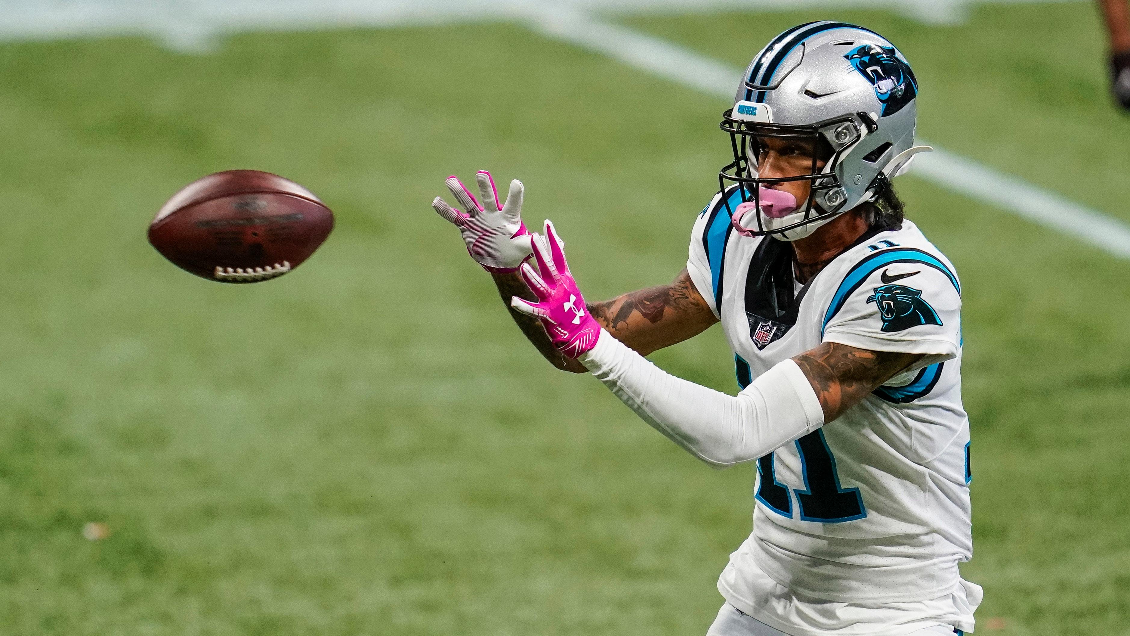 Robby Anderson looks ball into gloves vs. Falcons