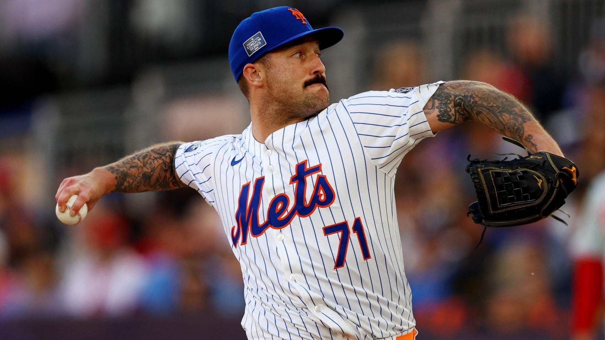 June 8, 2024; London, UNITED KINGDOM; New York Mets pitcher Sean Reid-Foley in action against the Philadelphia Phillies during a London Series baseball game at Queen Elizabeth Olympic Park.