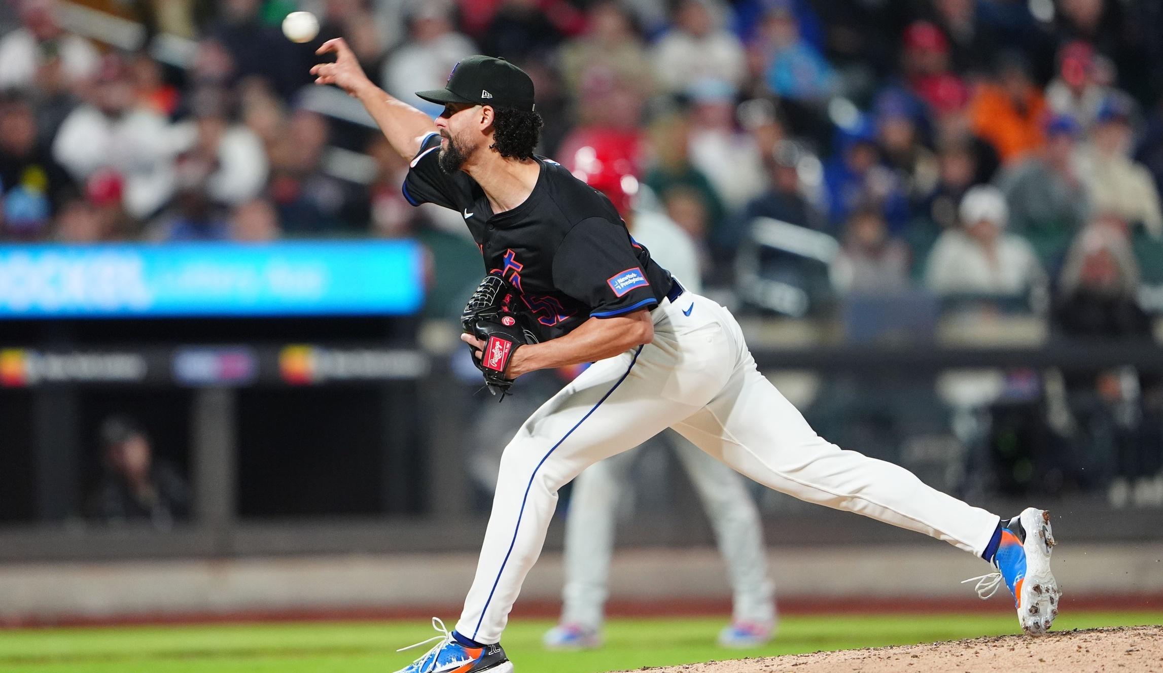 New York Mets pitcher Jorge Lopez (52) delivers a pitch against the Philadelphia Phillies during the seventh inning at Citi Field.