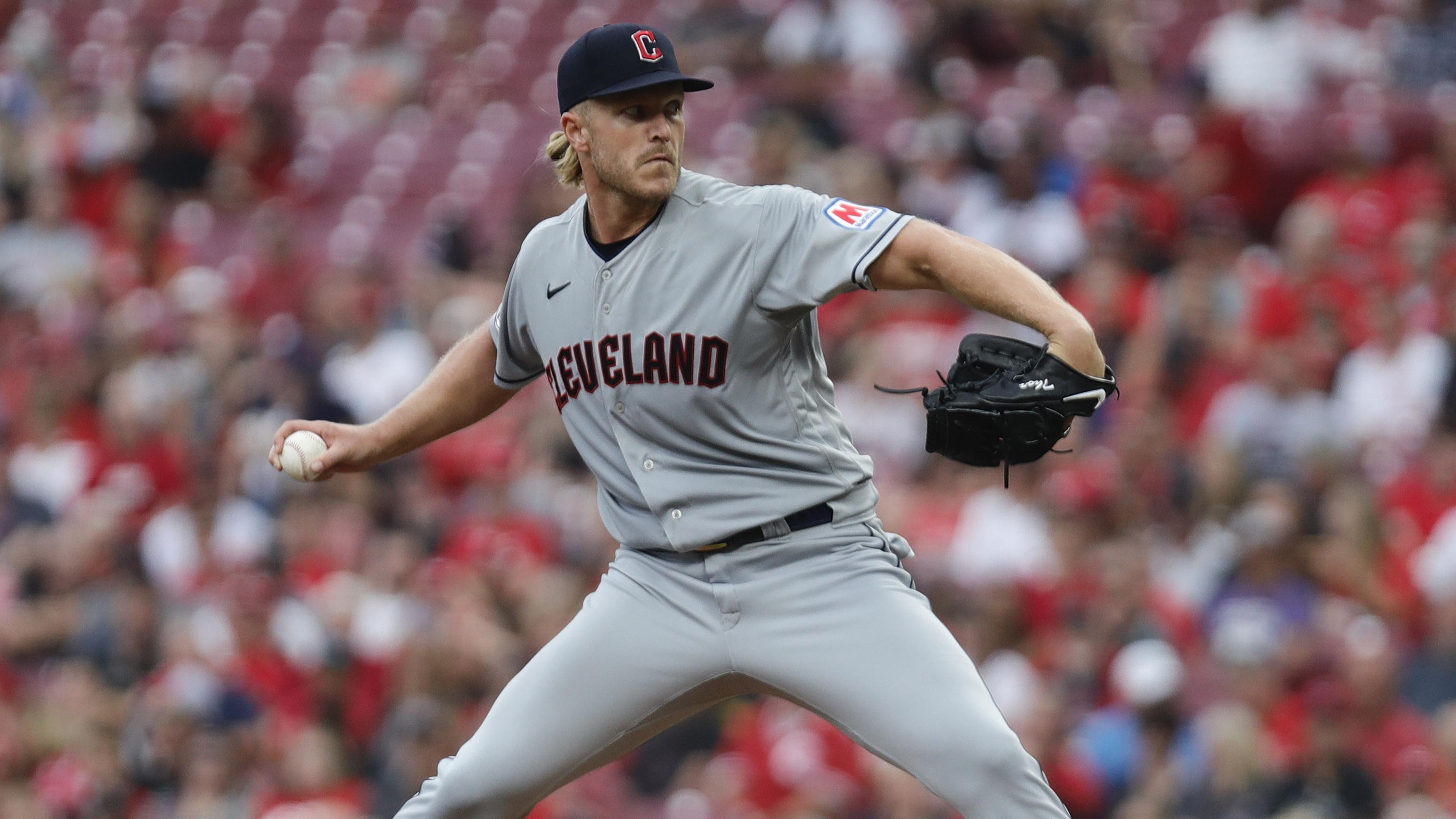 Cleveland Guardians starting pitcher Noah Syndergaard (34) throws against the Cincinnati Reds during the second inning at Great American Ball Park