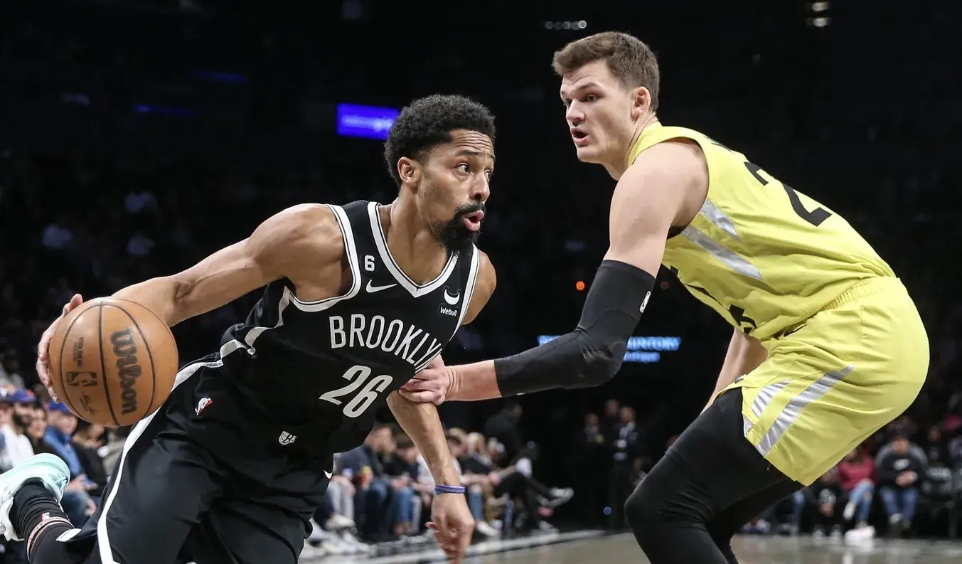 Brooklyn Nets guard Spencer Dinwiddie (26) looks to drive past Utah Jazz center Walker Kessler (24) in the first quarter at Barclays Center. / Wendell Cruz-USA TODAY Sports