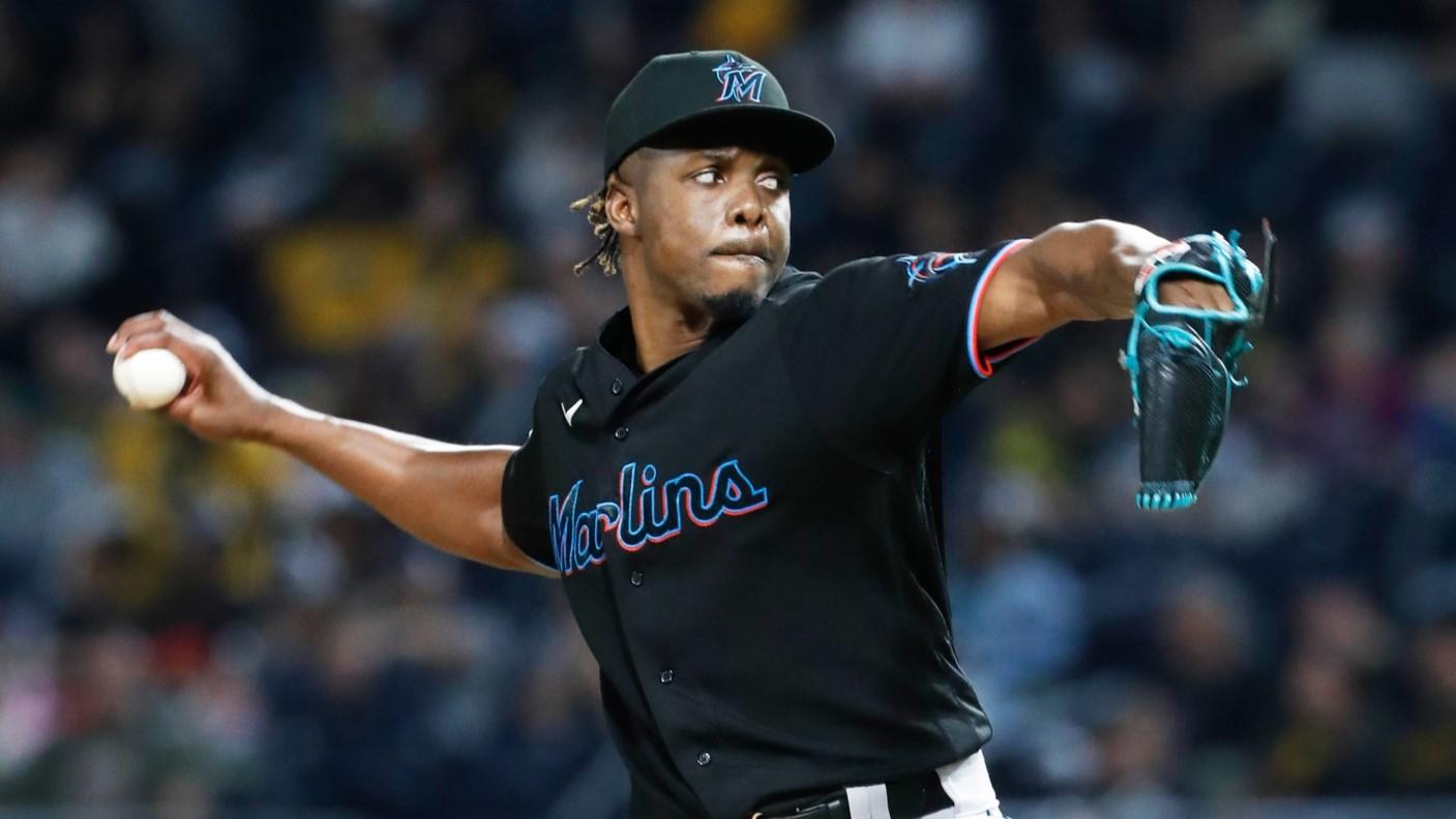 Sep 29, 2023; Pittsburgh, Pennsylvania, USA; Miami Marlins relief pitcher Huascar Brazoban (31) pitches against the Pittsburgh Pirates during the seventh inning at PNC Park