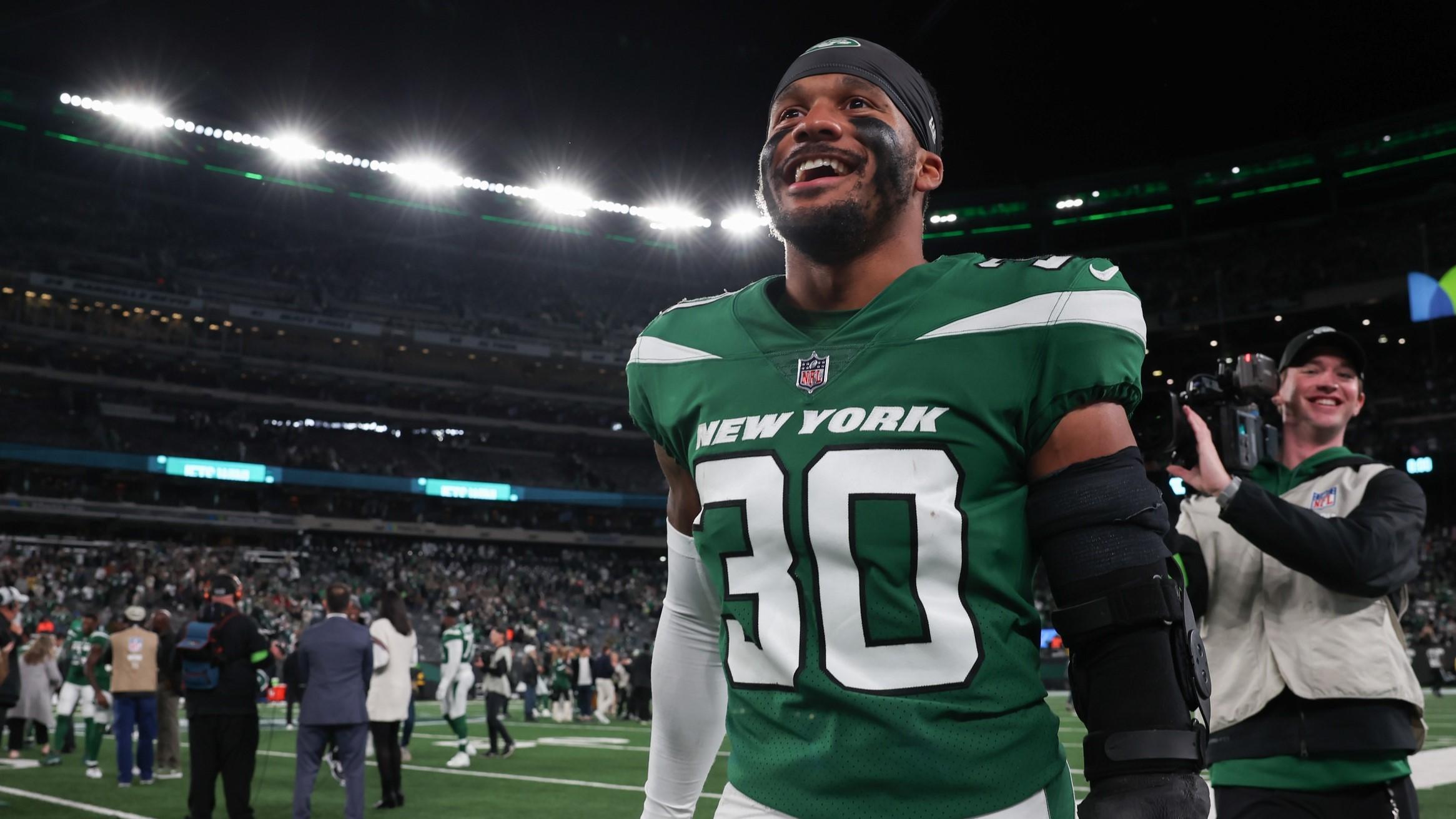 Oct 15, 2023; East Rutherford, New Jersey, USA; New York Jets cornerback Michael Carter II (30) celebrates after the game against the Philadelphia Eagles at MetLife Stadium