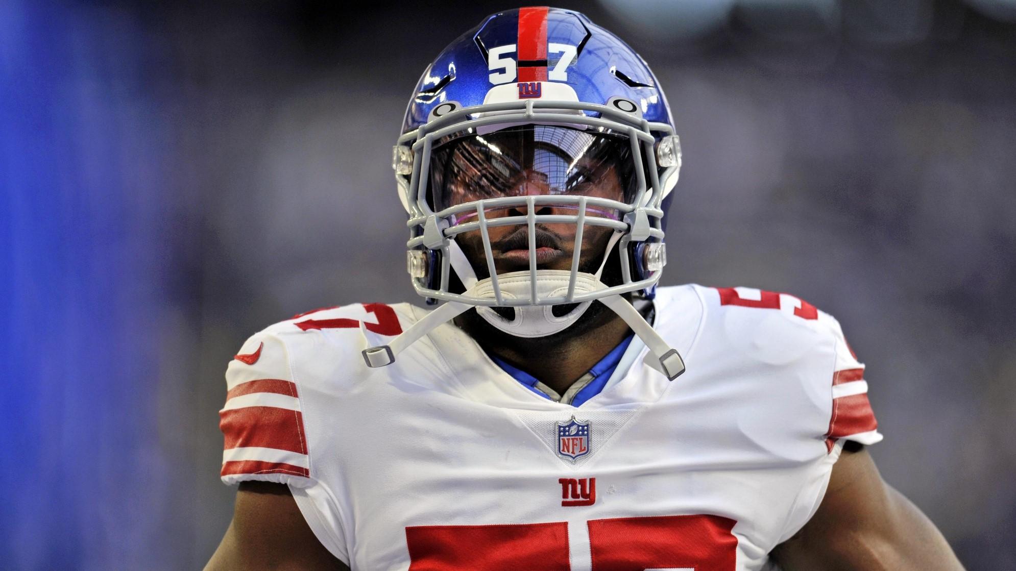 Jan 15, 2023; Minneapolis, Minnesota, USA; New York Giants linebacker Jarrad Davis (57) looks on during warmups before a wild card game against the Minnesota Vikings at U.S. Bank Stadium