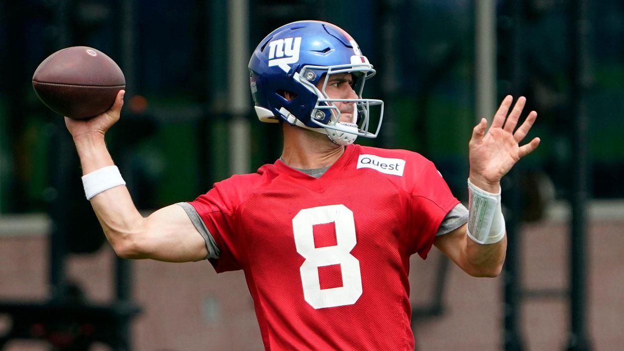 New York Giants quarterback Daniel Jones (8) throws during day two of mandatory minicamp at the Giants training center on Wednesday, June 14, 2023, in East Rutherford.