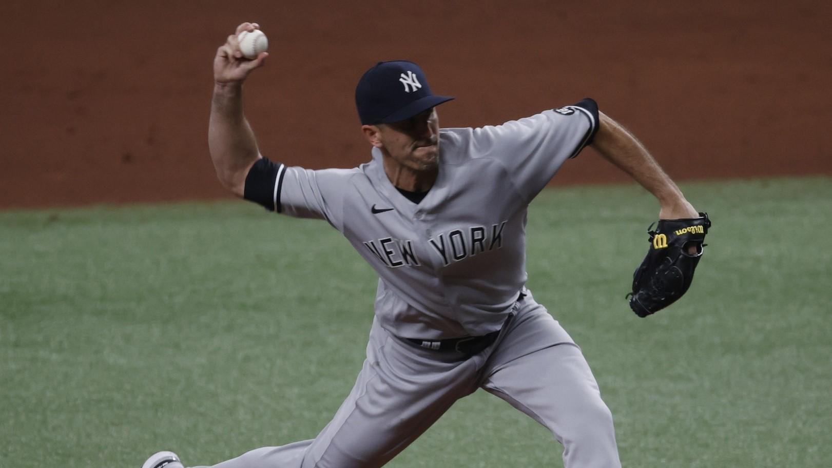 Apr 11, 2021; St. Petersburg, Florida, USA; New York Yankees relief pitcher Darren O'Day (56) throws a pitch during the eighth inning against the Tampa Bay Rays at Tropicana Field.