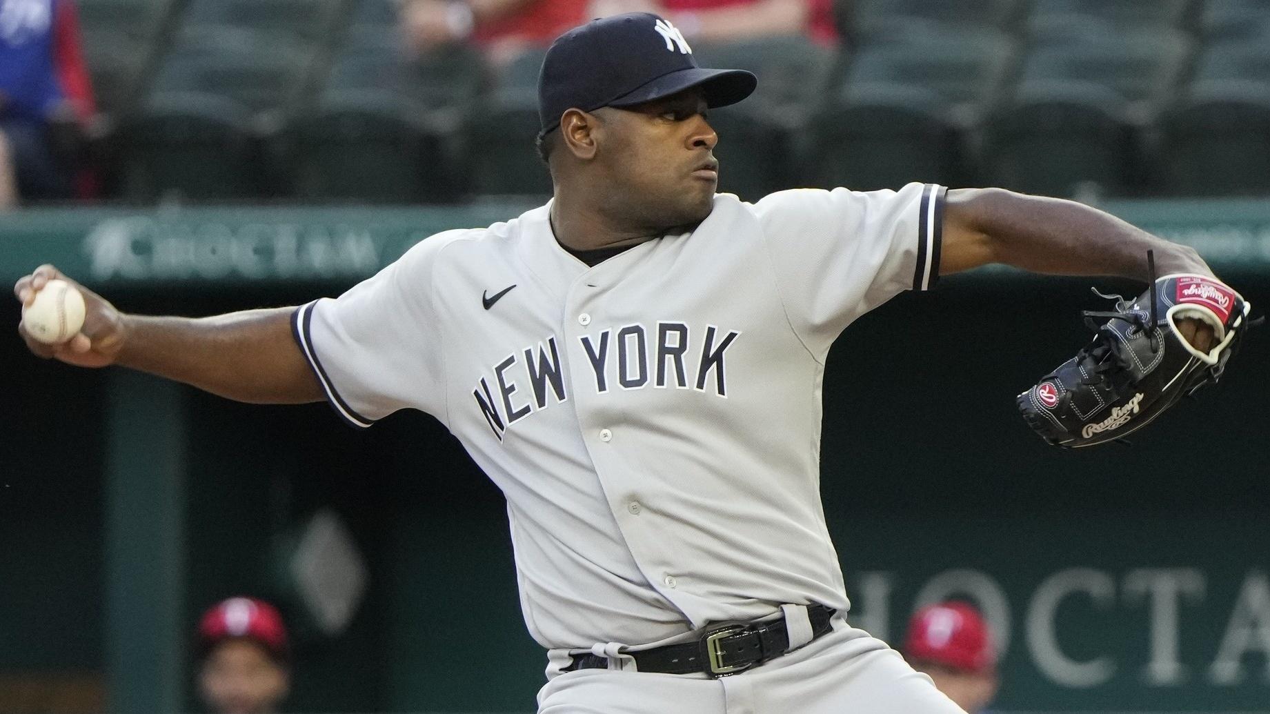 Oct 3, 2022; Arlington, Texas, USA; New York Yankees starting pitcher Luis Severino (40) delivers a pitch to the Texas Rangers during the first inning at Globe Life Field.