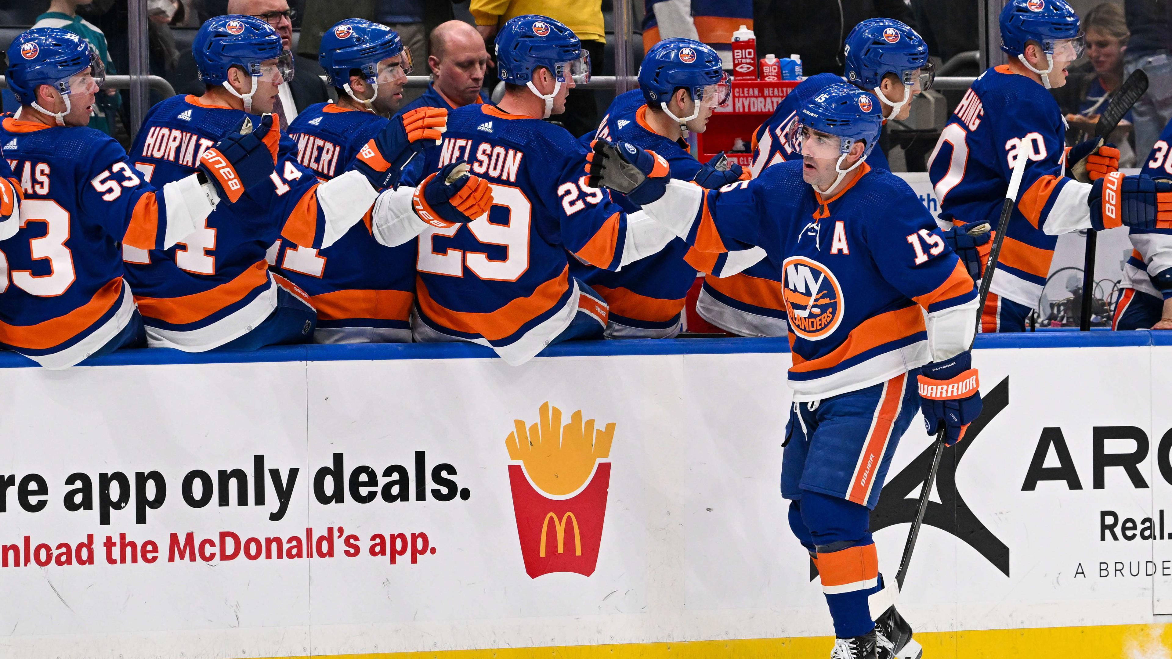 New York Islanders right wing Cal Clutterbuck (15) celebrates his first goal during the first period against the Winnipeg Jets at UBS Arena.