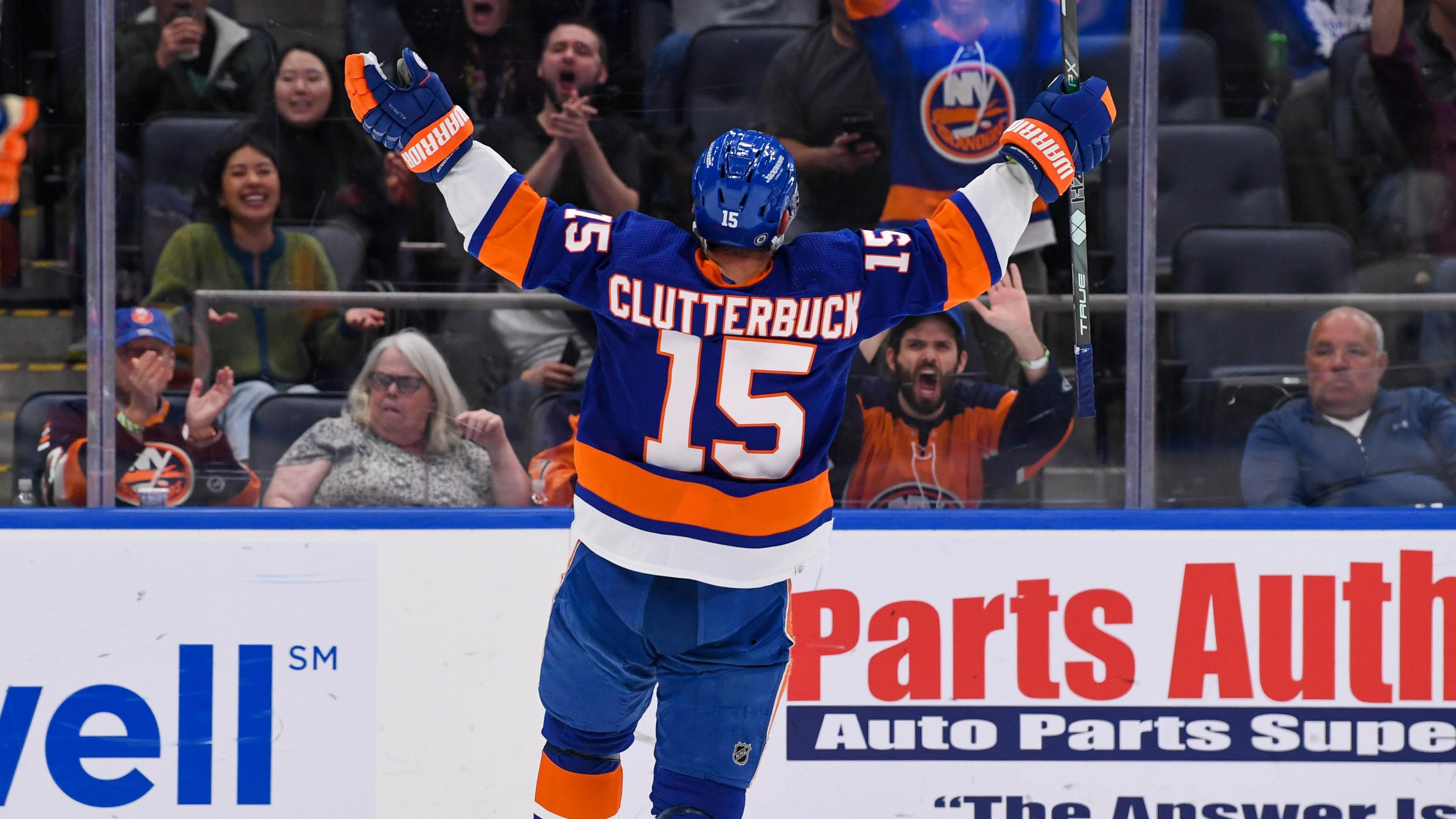 New York Islanders right wing Cal Clutterbuck (15) celebrates his goal Toronto Maple Leafs during the second period at UBS Arena