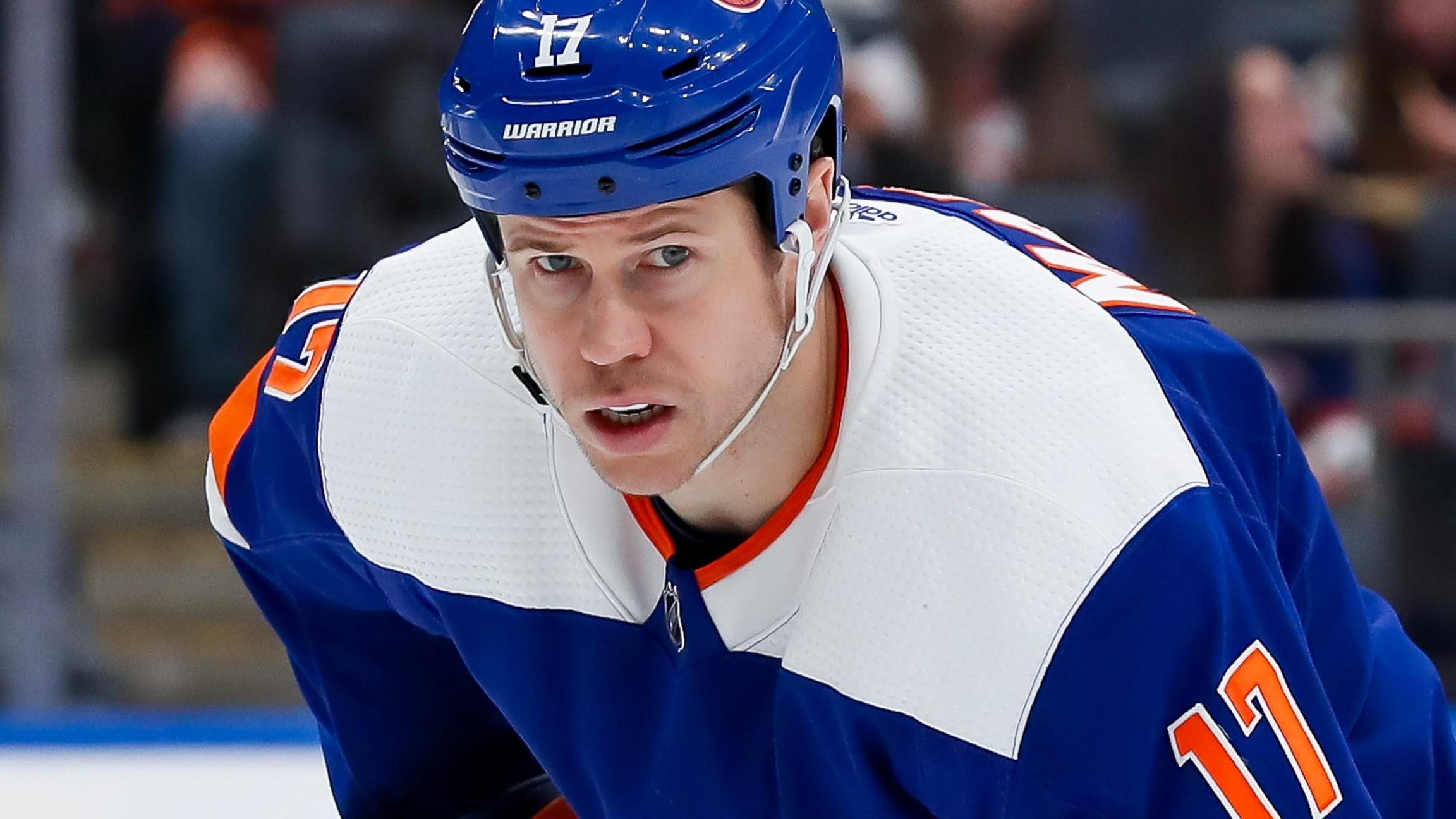 New York Islanders left wing Matt Martin (17) in action against the Nashville Predators during the second period at UBS Arena