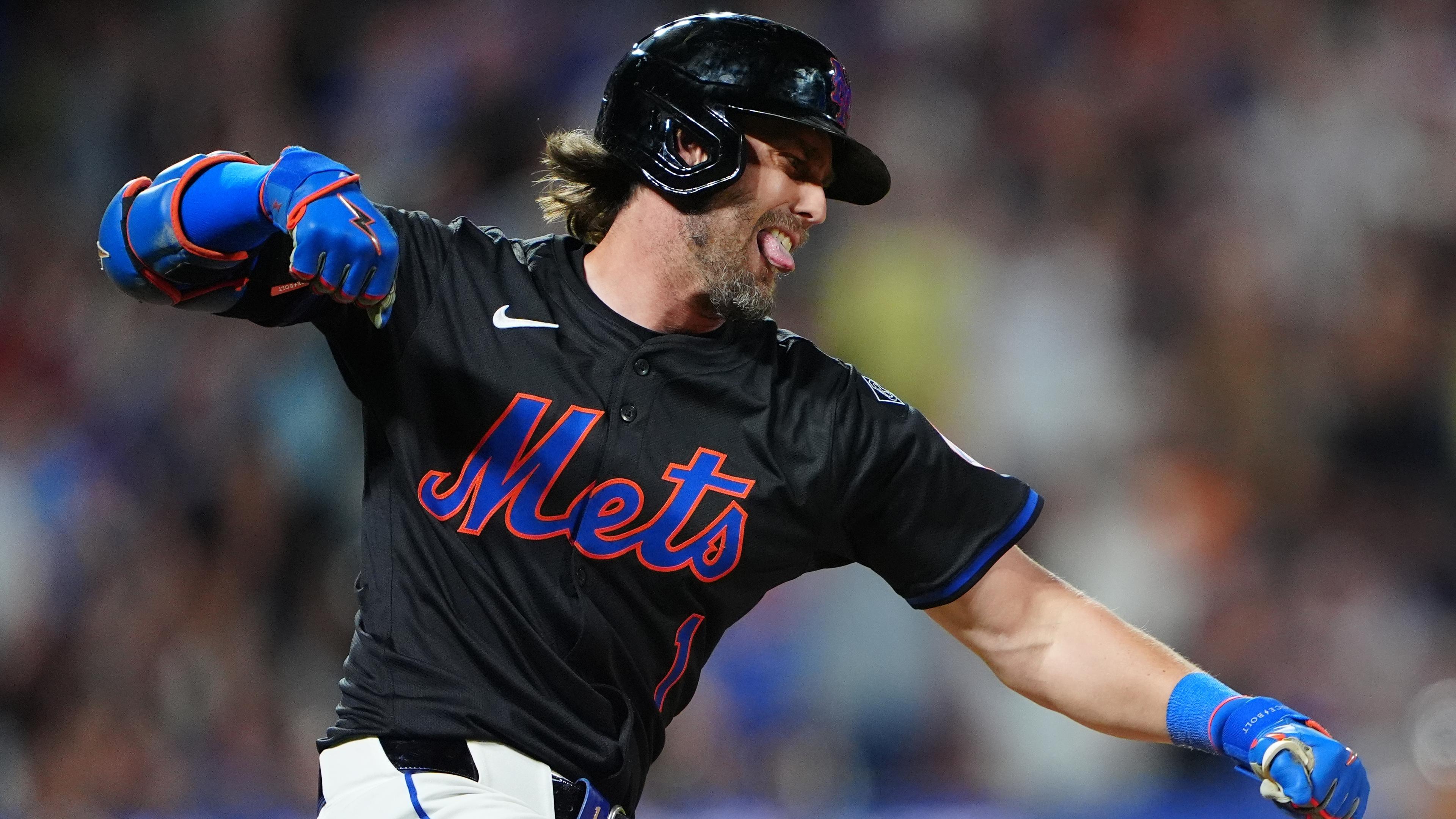 New York Mets left fielder Jeff McNeil (1) reacts to getting the game winning hit against the Atlanta Braves during the tenth inning at Citi Field