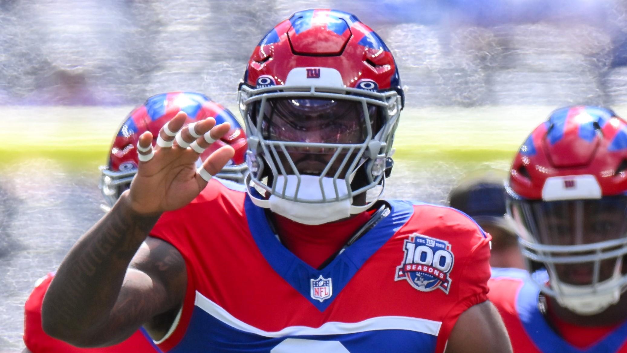 Sep 8, 2024; East Rutherford, New Jersey, USA; New York Giants linebacker Brian Burns (0) warms up before a game against the Minnesota Vikings at MetLife Stadium. Mandatory Credit: John Jones-Imagn Images