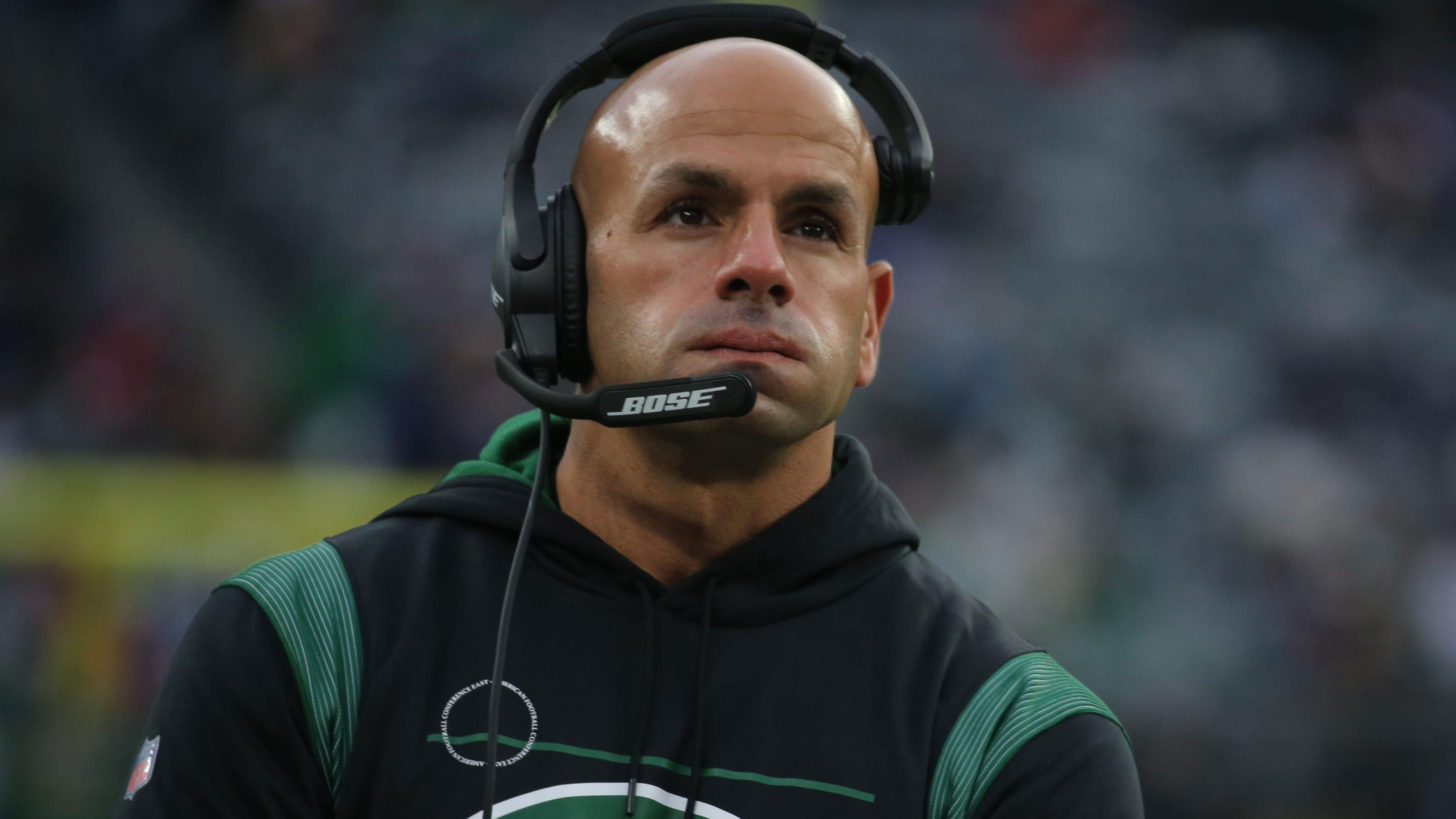 Jets head coach Robert Saleh in the second half. The Buffalo Bills beat the New York Jets 45-17 at Metlife Stadium in East Rutherford, NJ on November 14, 2021. The Buffalo Bills Play The New York Jets At Metlife Stadium In East Rutherford Nj On November 14 2021