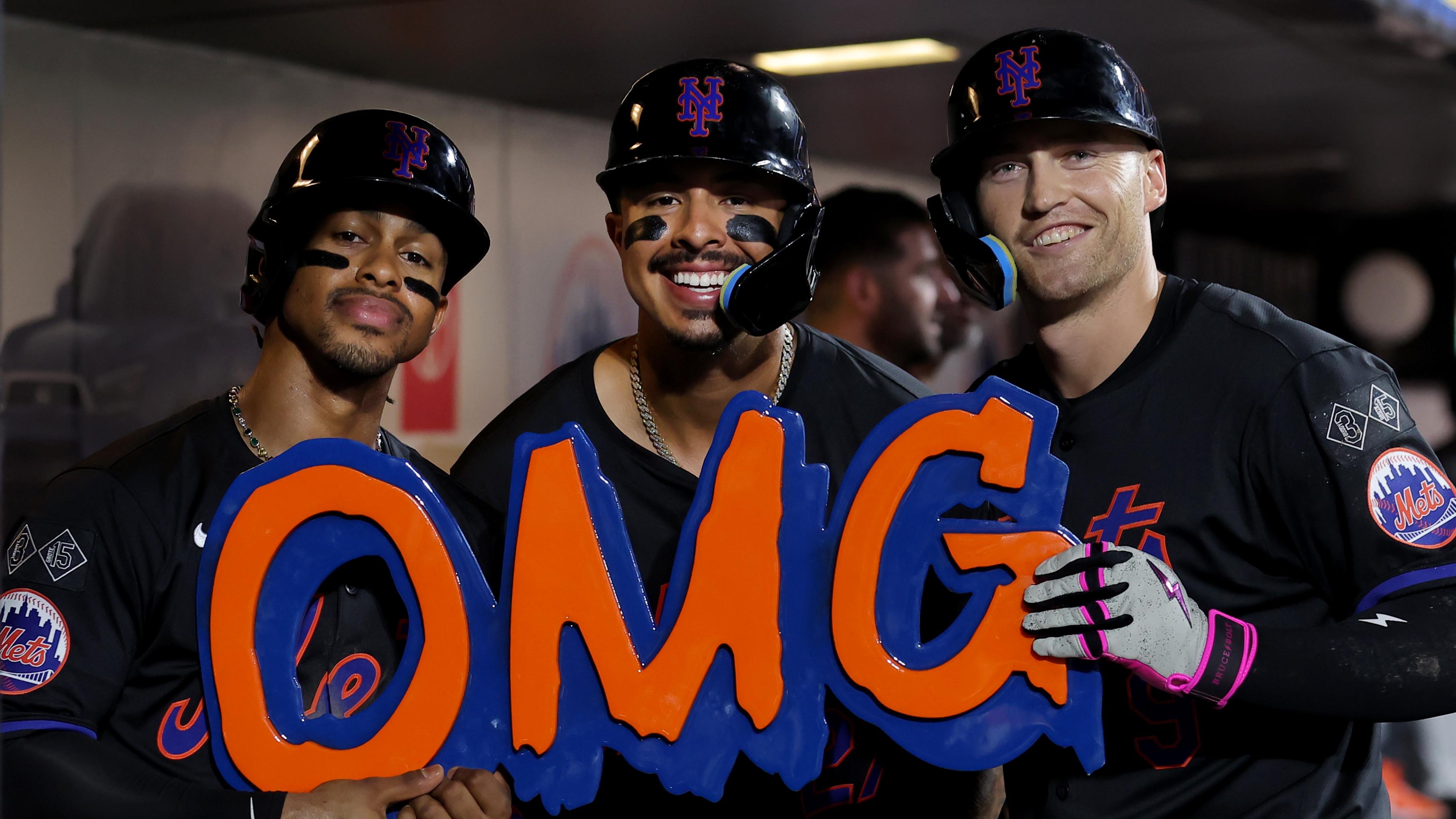 New York City, New York, USA; New York Mets left fielder Brandon Nimmo (9) celebrates his three run home run against the Miami Marlins with shortstop Francisco Lindor (12) and third baseman Mark Vientos (27) during the fourth inning at Citi Field. 