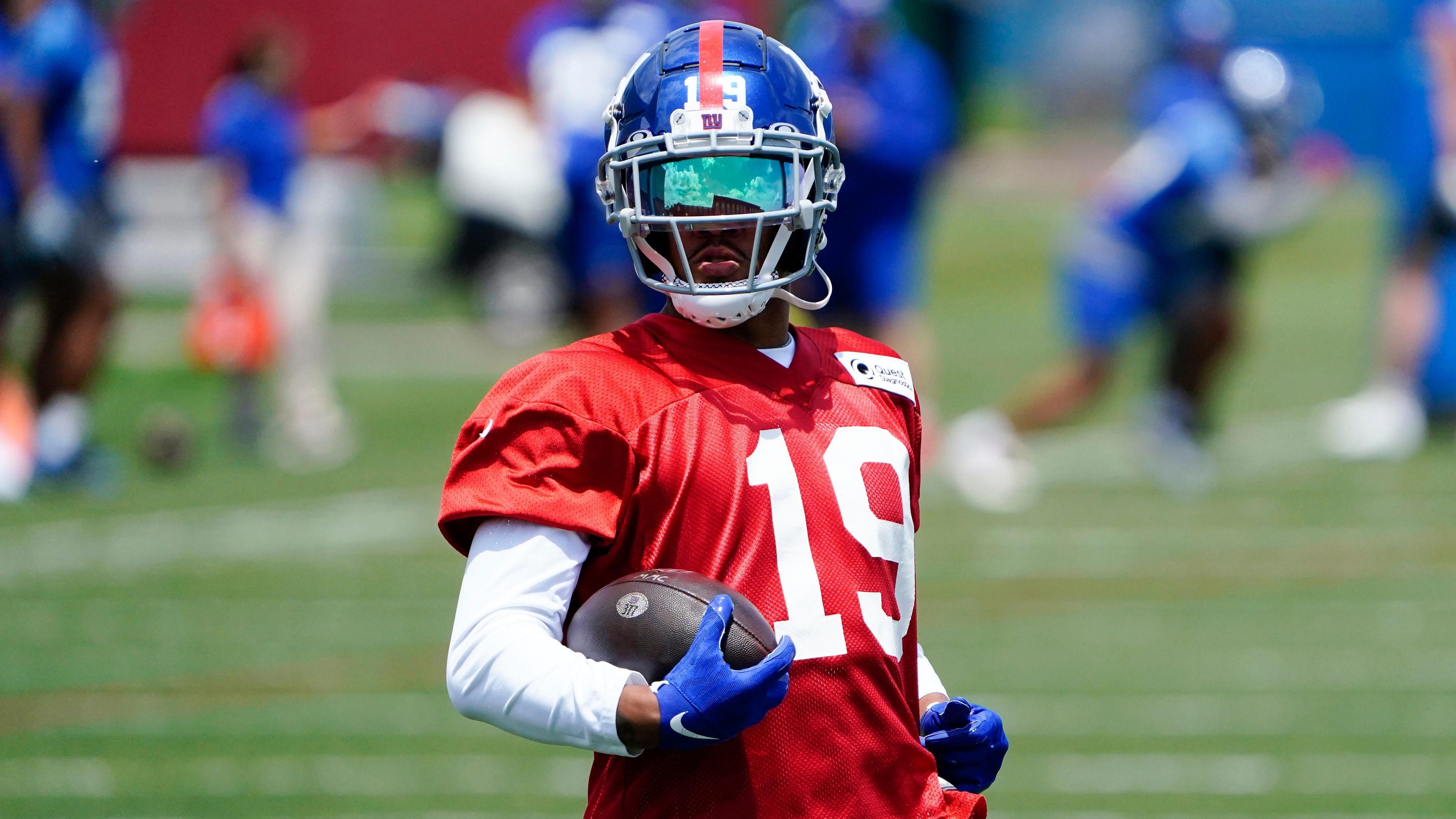 New York Giants wide receiver Kenny Golladay (19) on the field for mandatory minicamp at the Quest Diagnostics Training Center on Tuesday, June 7, 2022, in East Rutherford.