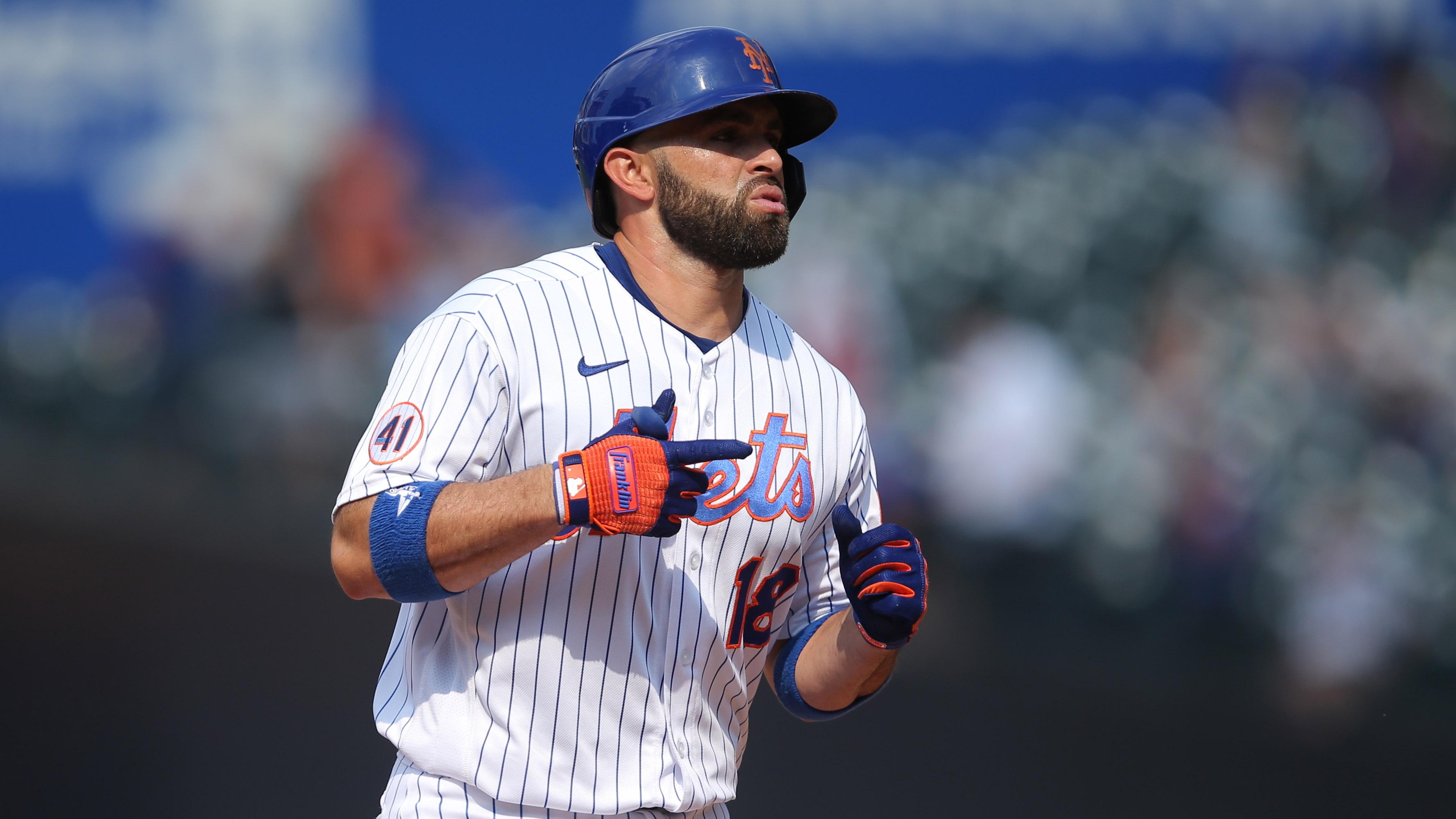 New York Mets second baseman Jose Peraza (18) rounds the bases after hitting a solo home run against the Milwaukee Brewers during the seventh inning at Citi Field.