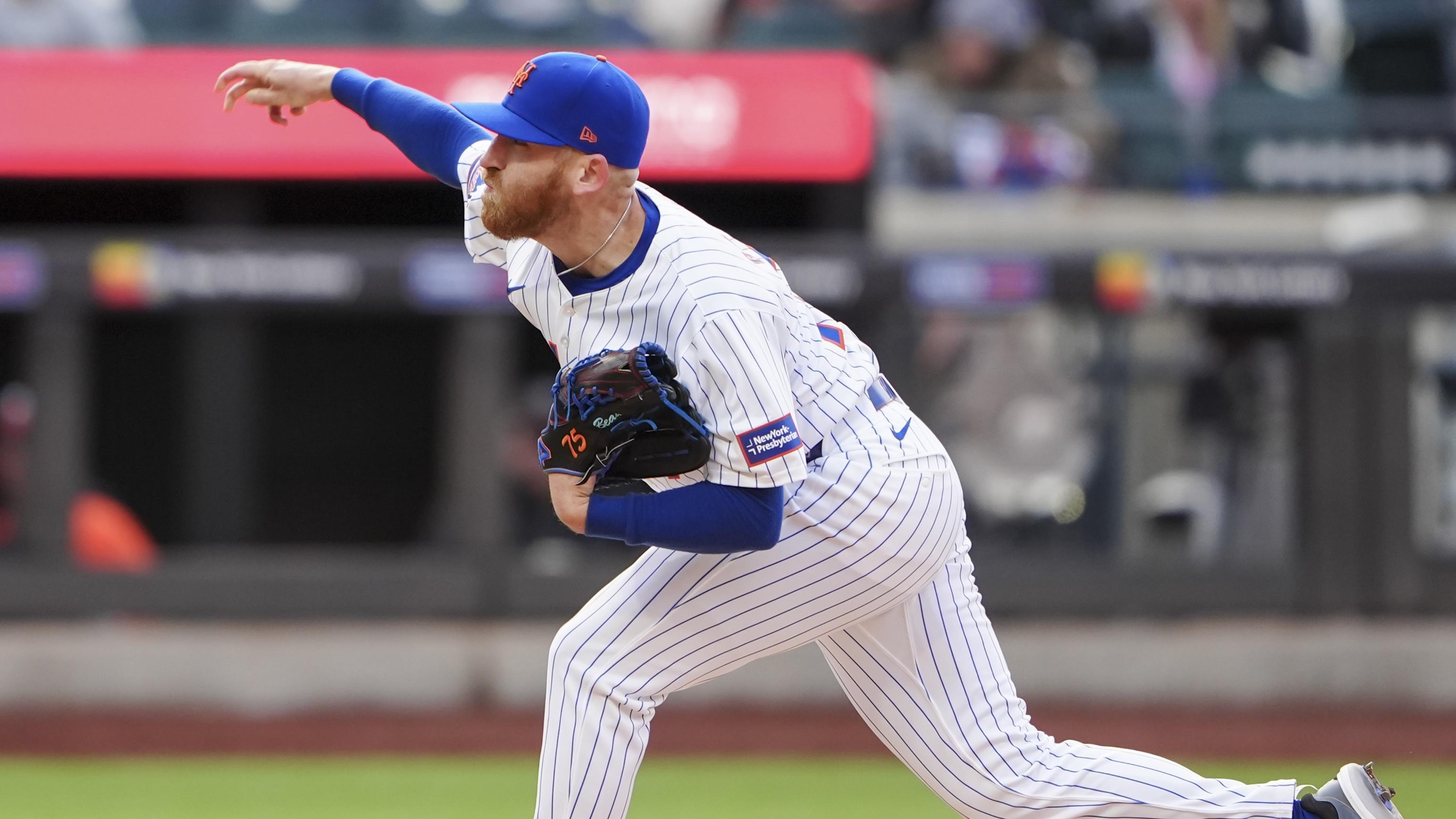 New York Mets pitcher Reed Garrett (75) delivers a pitch against the Detroit Tigers during the seventh inning at Citi Field