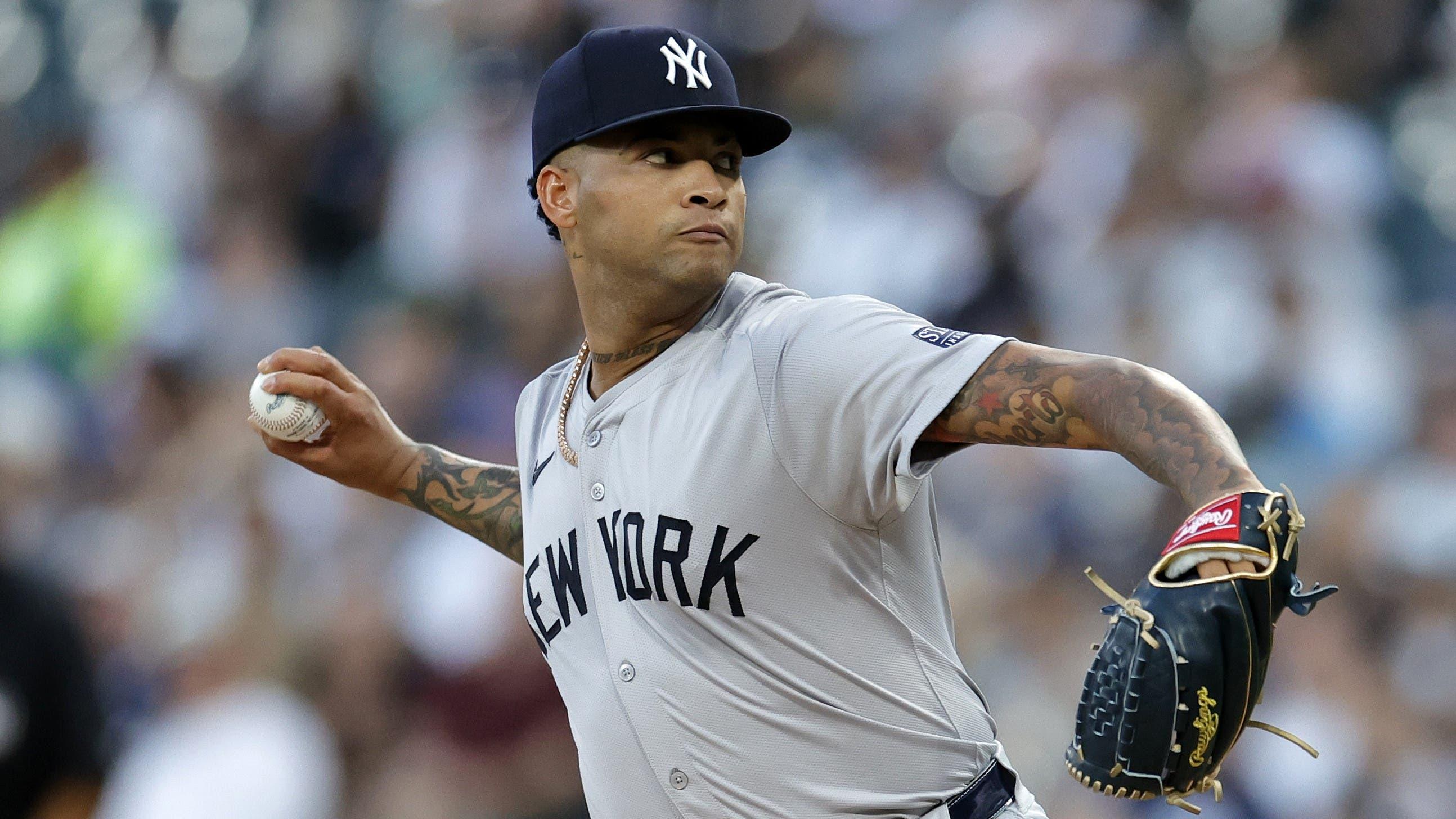 Aug 12, 2024; Chicago, Illinois, USA; New York Yankees pitcher Luis Gil (81) throws pitch against the Chicago White Sox during the first inning at Guaranteed Rate Field. Mandatory Credit: Kamil Krzaczynski-USA TODAY Sports / © Kamil Krzaczynski-USA TODAY Sports