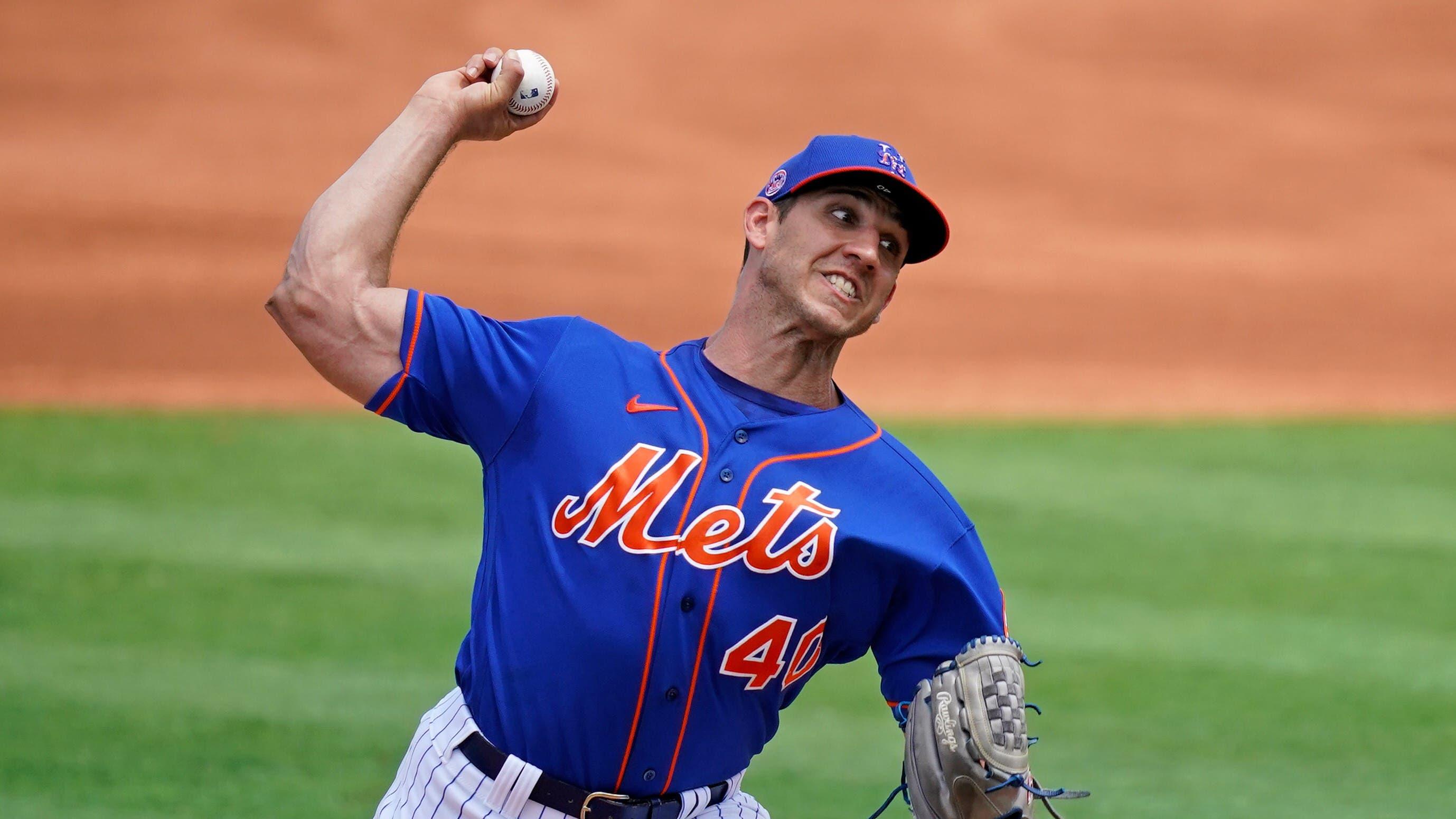 New York Mets relief pitcher Jacob Barnes (40) delivers a pitch in the 1st inning of the spring training game against the Houston Astros at Clover Park. / Jasen Vinlove