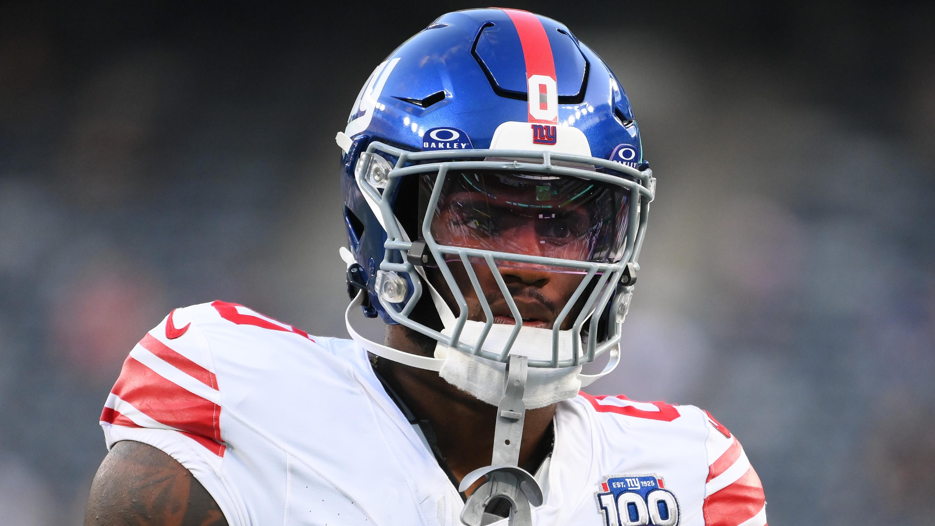 New York Giants linebacker Brian Burns (0) looks on prior to the game against the New York Jets at MetLife Stadium. 