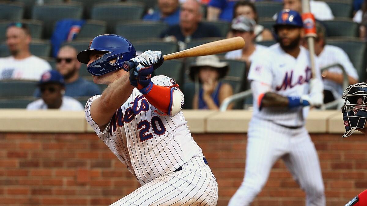 New York Mets first baseman Pete Alonso (20) hits an RBI double against the Washington Nationals during the seventh inning at Citi Field