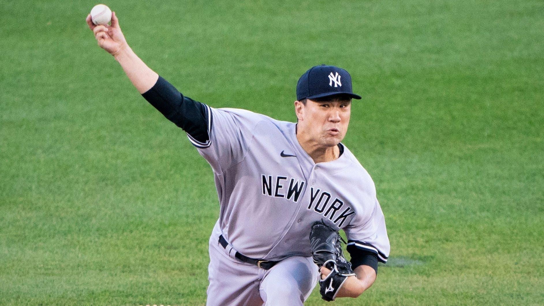 Sep 23, 2020; Buffalo, New York, USA; New York Yankees pitcher Masahiro Tanaka (19) delivers a pitch during the first inning against the Toronto Blue Jays at Sahlen Field. Mandatory Credit: Gregory Fisher-USA TODAY Sports / © Gregory Fisher-USA TODAY Sports