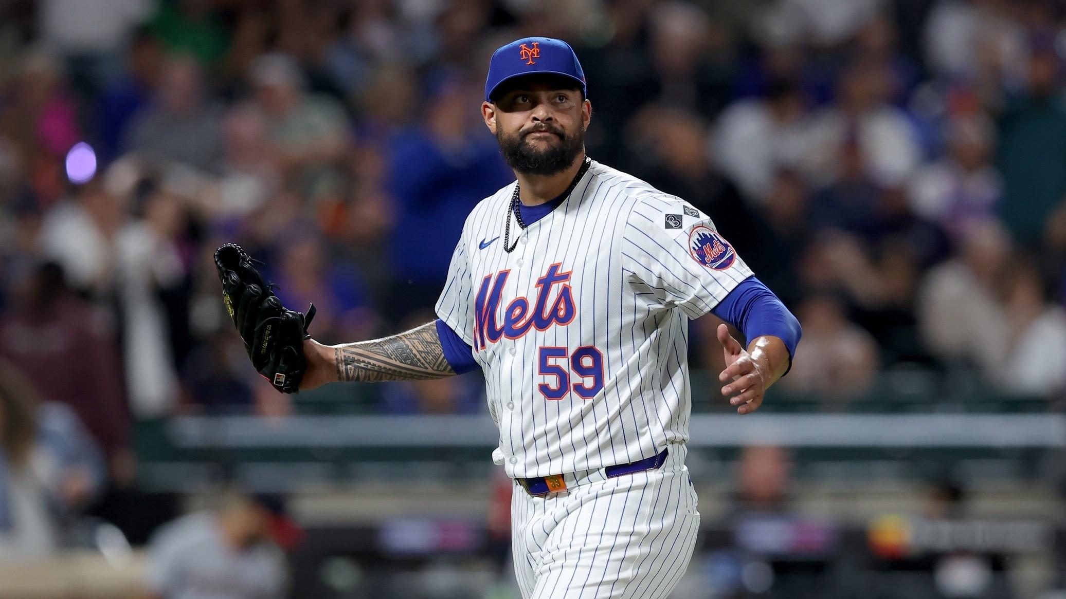  New York Mets starting pitcher Sean Manaea (59) reacts during the third inning against the Washington Nationals at Citi Field.